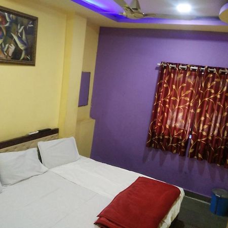 اوجاين Mahakal Sagar Guest House المظهر الخارجي الصورة